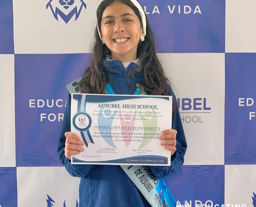 Reconocimientos honoríficos Segunda escolta Ausubel High School Cuenca