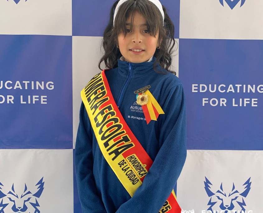 Reconocimientos honoríficos Primera escolta de Cuenca Ausubel High School Cuenca