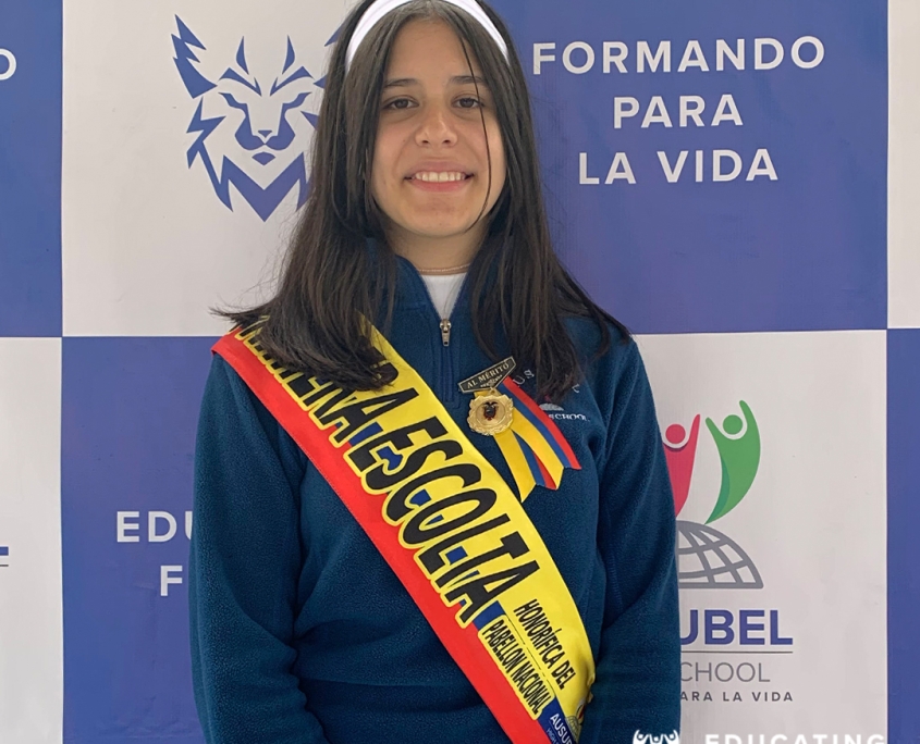 Reconocimientos honoríficos Primera escolta Ecuador Ausubel High School Cuenca