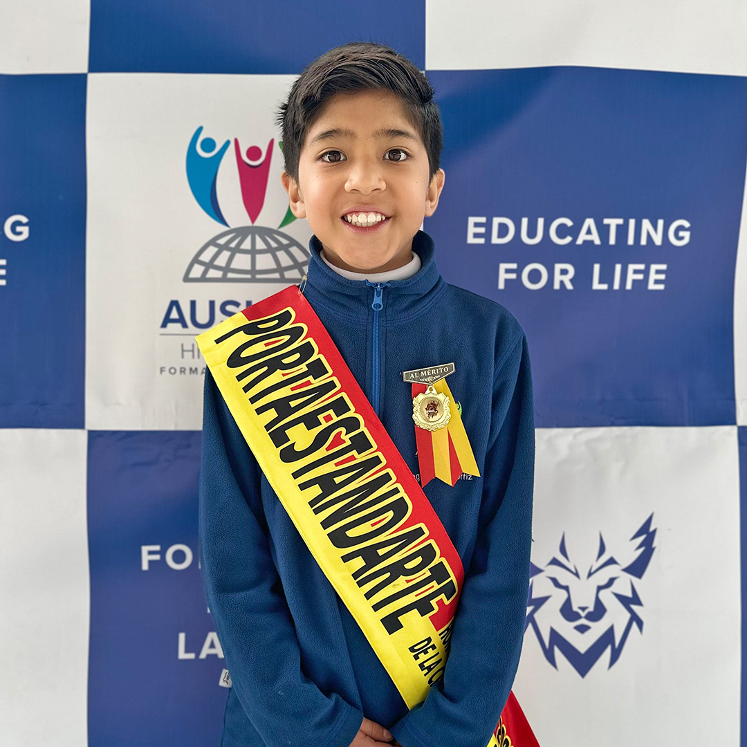 Reconocimientos honoríficos Portaestandarte de Cuenca Ausubel High School Cuenca