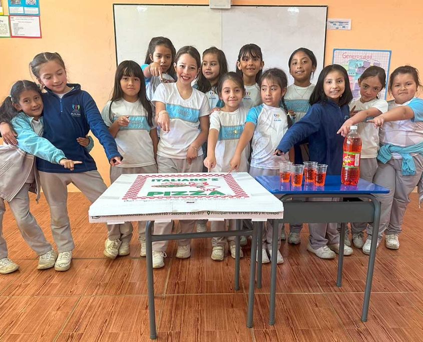 Premiación a cuarto de básica en el Spooky Day