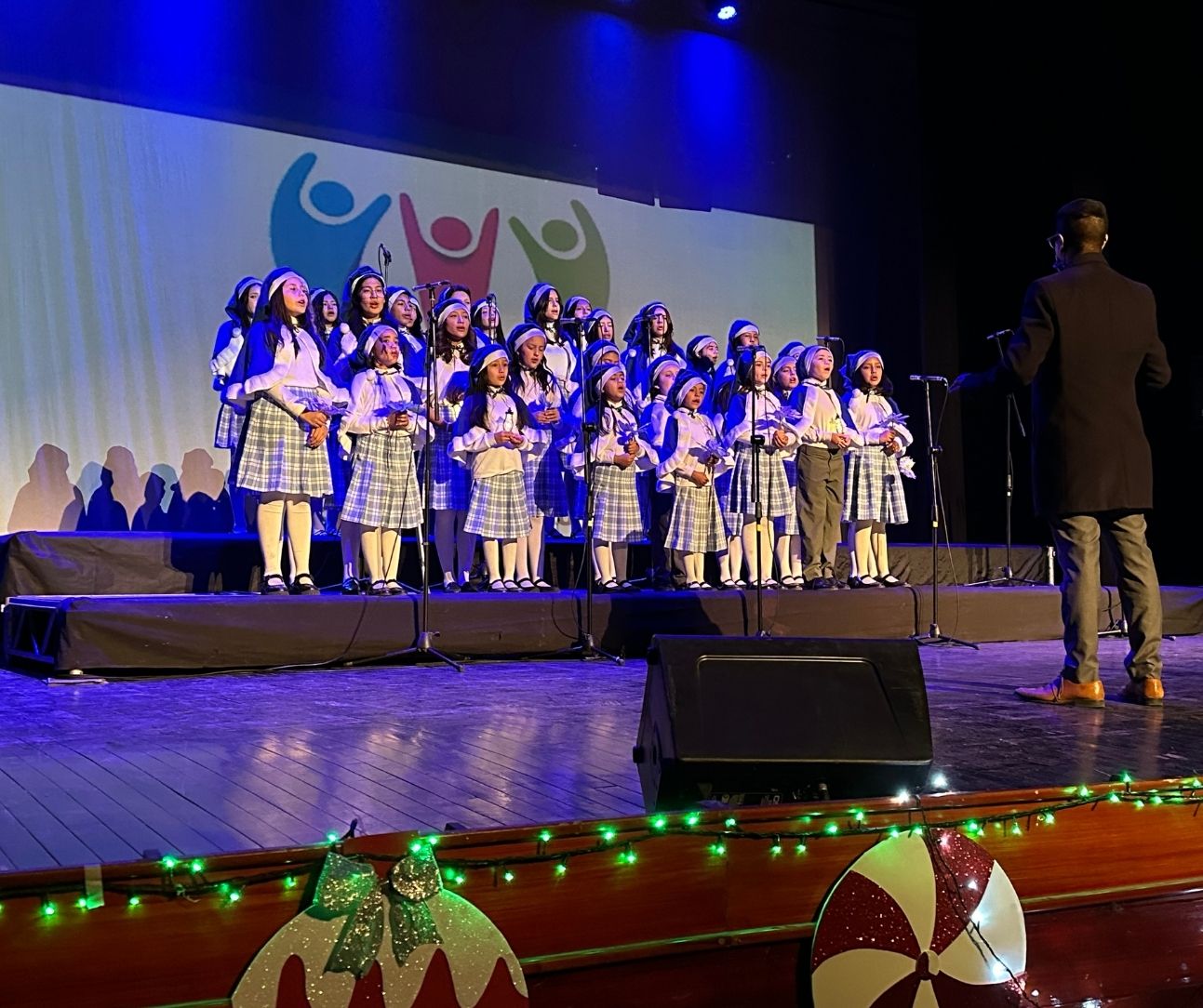 El coro de Ausubel High School