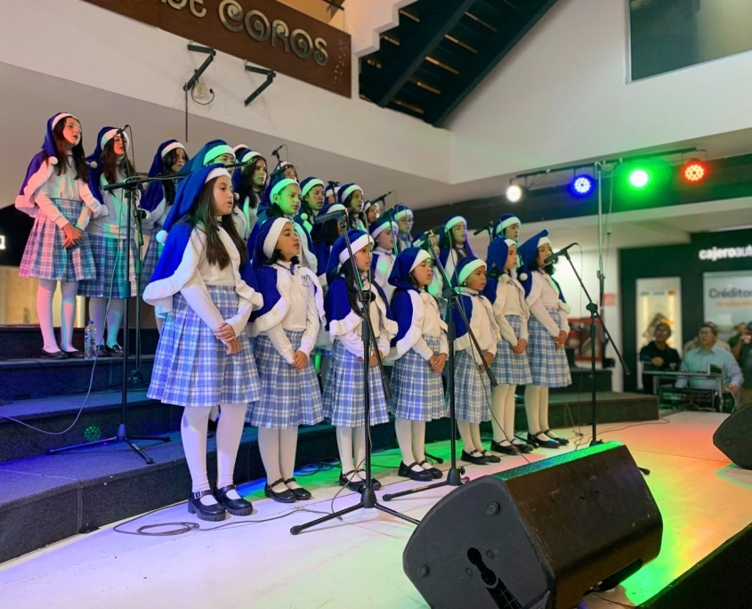 El coro de Ausubel High School