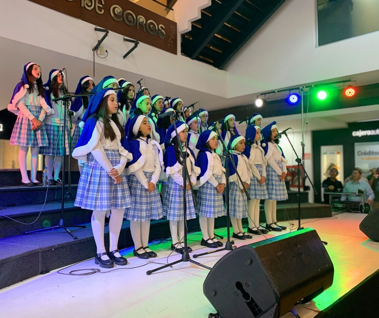 El coro de Ausubel High School