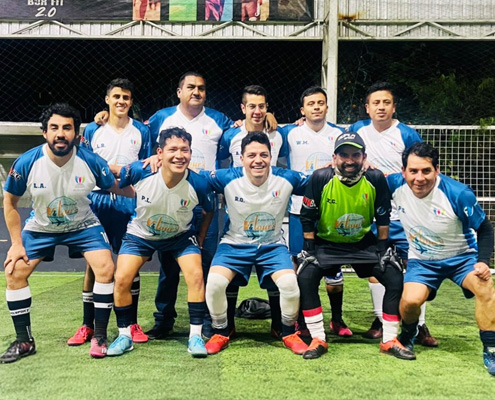 Campeones del Torneo de Fútbol de Profesores - Ausubel High School