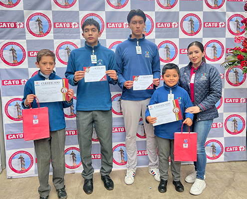 Reconocimientos en Concurso de Habilidades Matemáticas - Ausubel High School